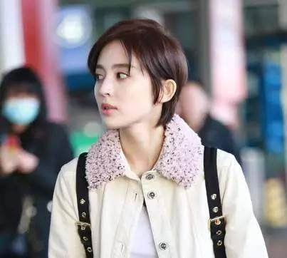 短发女神_女明星个性短发图片大全_郑爽短发造型