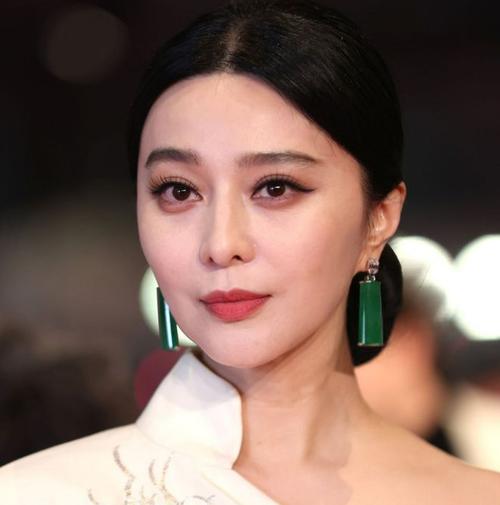 范冰冰郭富城黄晓明身家排行_娱乐圈财富排行_中国娱乐圈最有钱明星排名